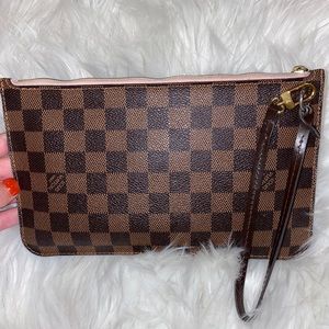 Neverfull MM Wristlet